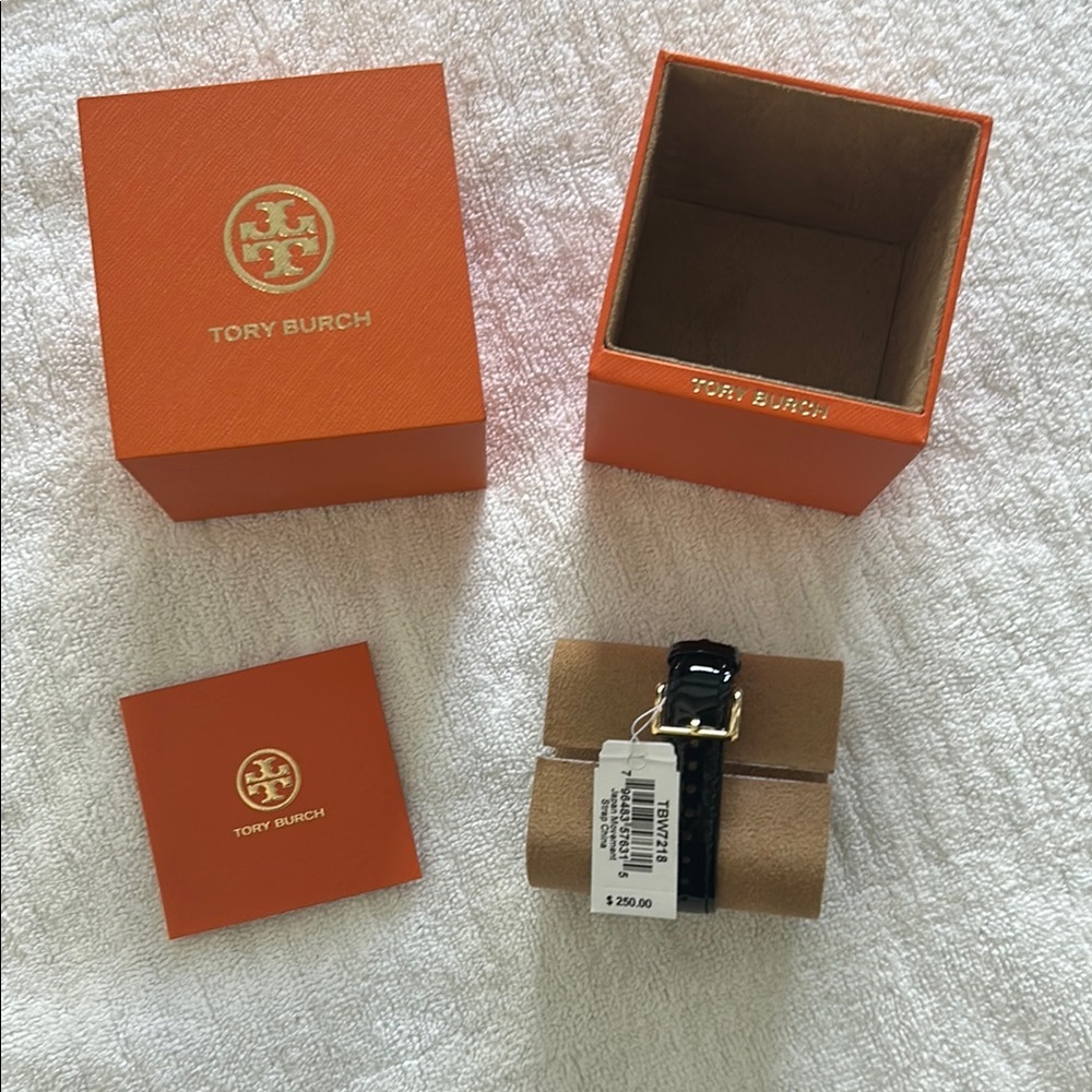 NIB Tory Burch Black and Gold Women's Watch - Picture 4 of 9